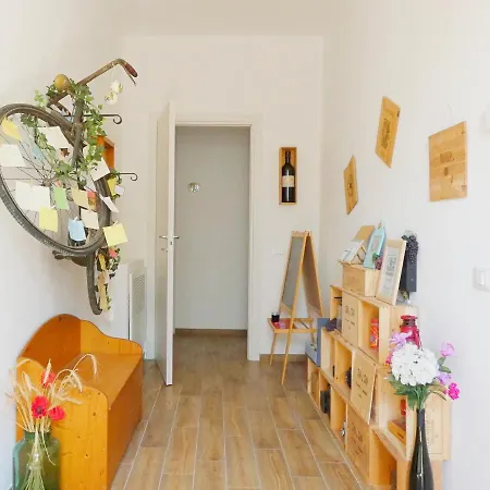 Tuscan Orchard Guest house *